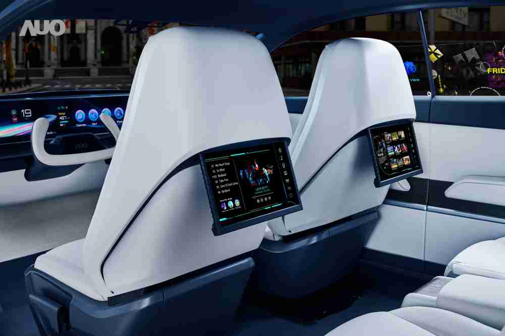 尊时凯龙将于CES 展示全新Smart Cockpit 2024，，可紧密串连使用者多元需求，，，并革新座舱内部的应用和设计，，带来身历其境且引人入胜的视觉飨宴，，，，满足驾乘人员的全方位体验